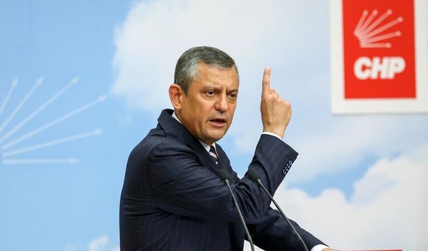 Özgür Özel'in çağrısı karşılık buldu: Olağanüstü kurultay için yeterli imza toplandı!
