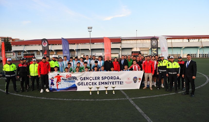 ŞAMPİYONLAR BELLİ OLDU