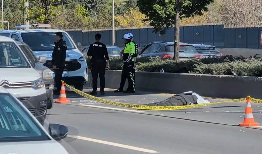 Bulvara Düşen İşçi Otomobilin Altında Kaldı