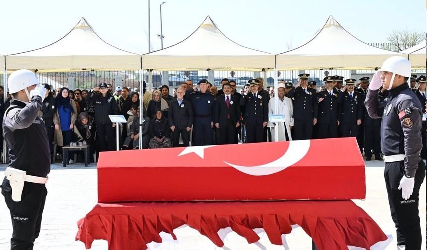 Kırşehir Emniyet Teşkilatı acı kaybını uğurladı