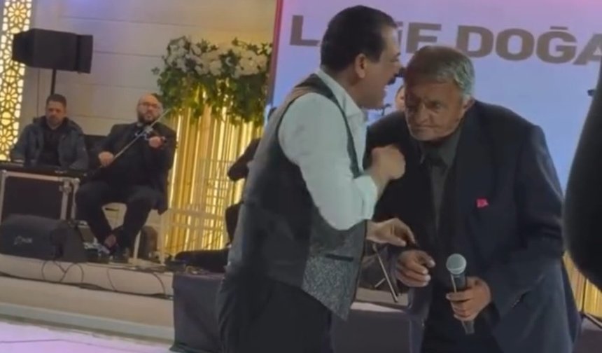 Ayvaz’ın Ali, Latif Doğan sahnesinde kastı kavurdu