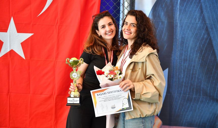 Ebru Zengin: “Tenis benim için adeta bir terapi”