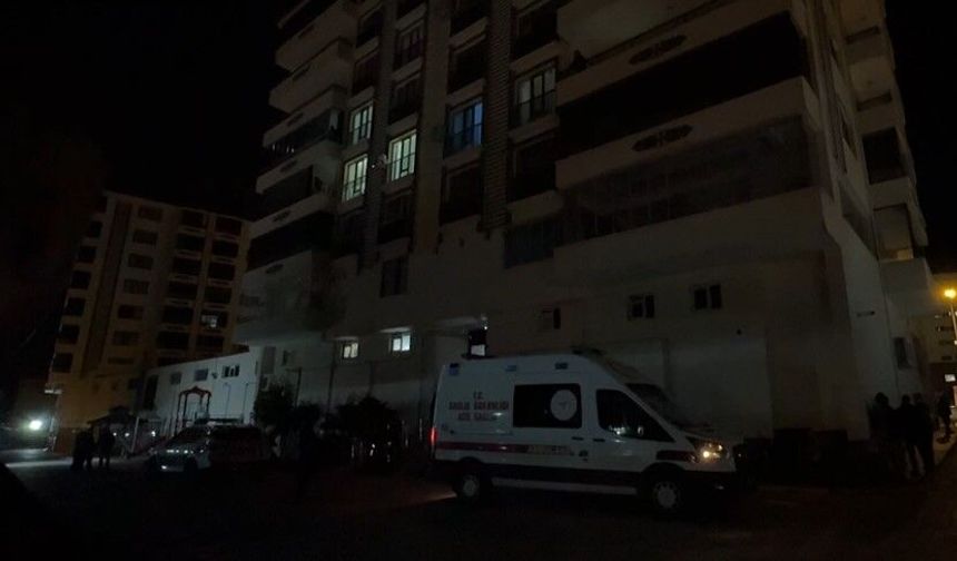 Tartışma Kanlı Bitti: Eşini Silahla Vurdu!