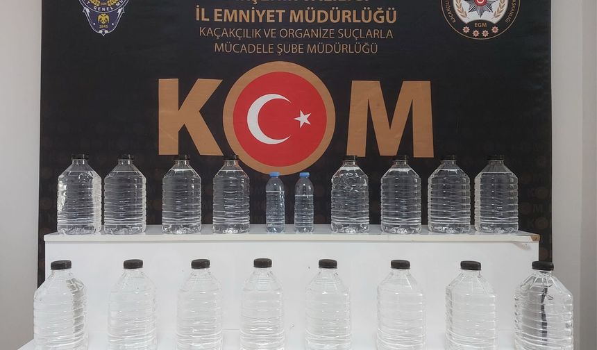 Kırşehir’de Durdurulan Araçta Litrelerce Kaçak Alkol Çıktı