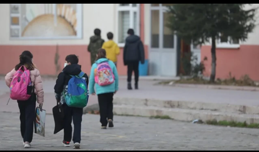 Kırşehir’de okullar yarın açılıyor: Bayram tatili sona erdi
