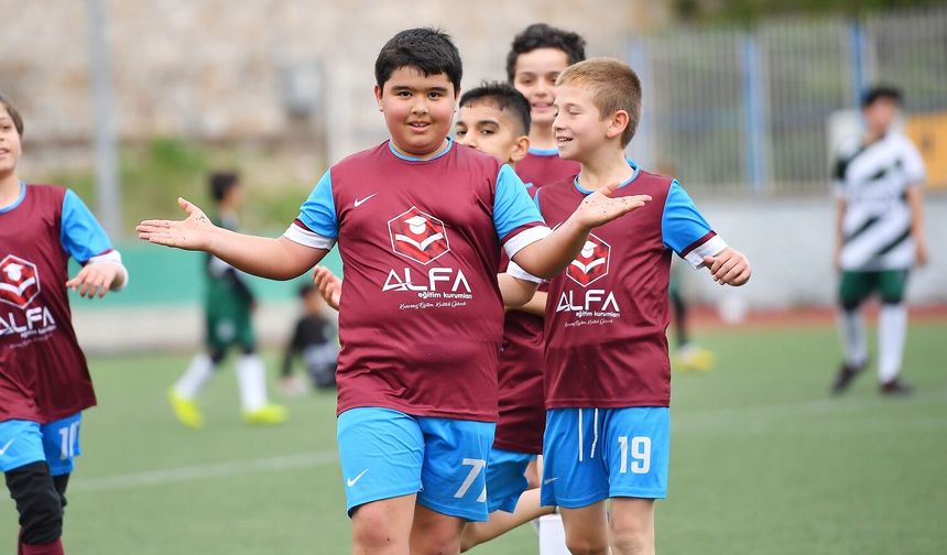 Poyraz Sıkılgan U11’e damga vurdu