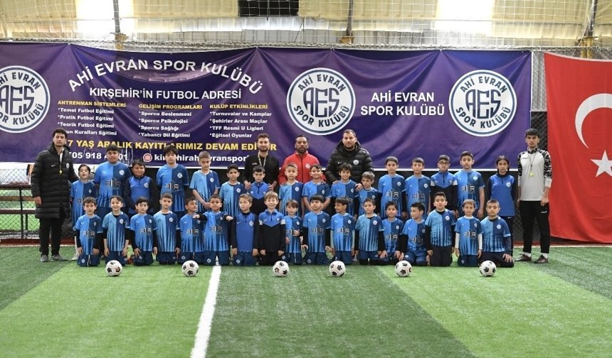 AHİ EVRAN SPOR’DA ALTYAPI ÇALIŞMALARI HIZ KESMİYOR