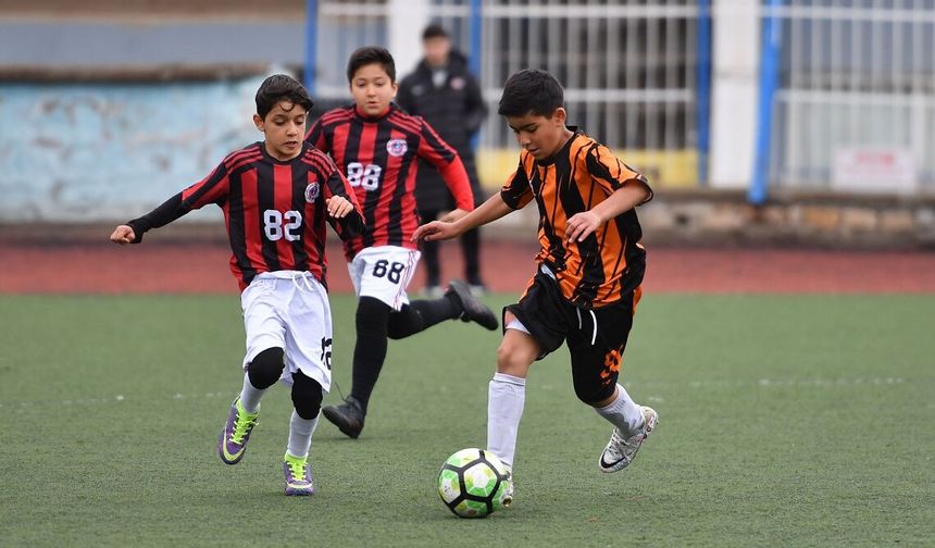 U11’de Futbol Coşkusu Sürüyor