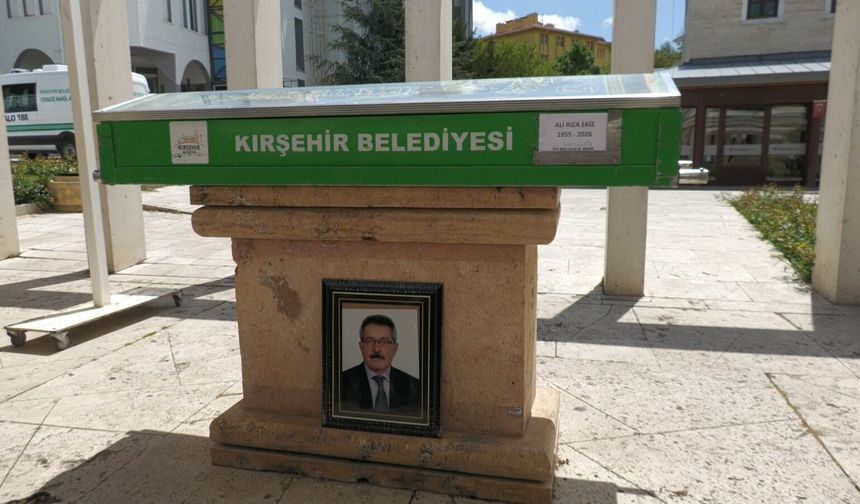 Emekli Müdür Ali Rıza Ekiz Son Yolculuğuna Uğurlandı