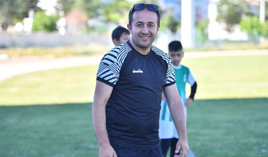 Antrenör Doğan: "Hedefimiz Kırşehir'in kendi futbolcularını yetiştirmek"