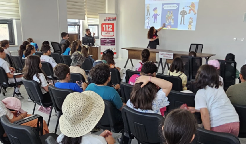 Kırşehir’de Miniklerden 112 Acil Çağrı Merkezi’ne Ziyaret