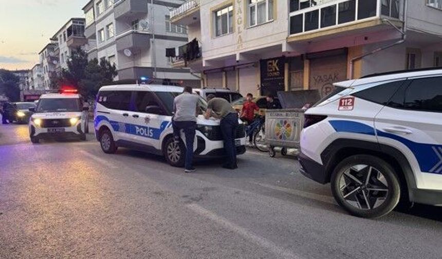 Eski Eş Kavgası: Anne ve Kız Bıçaklandı