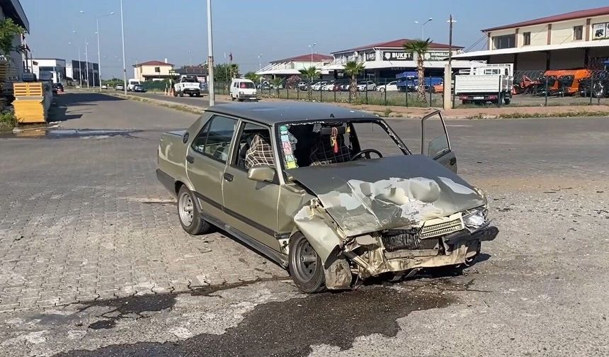Sanayi Mahallesi’nde trafik kazası: 3 Yaralı