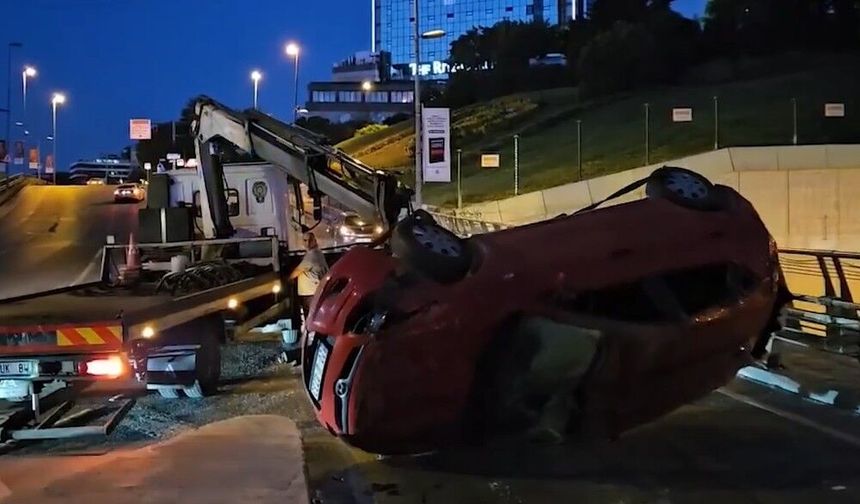 Direksiyon Hakimiyetini Kaybetti, Araç Takla Attı