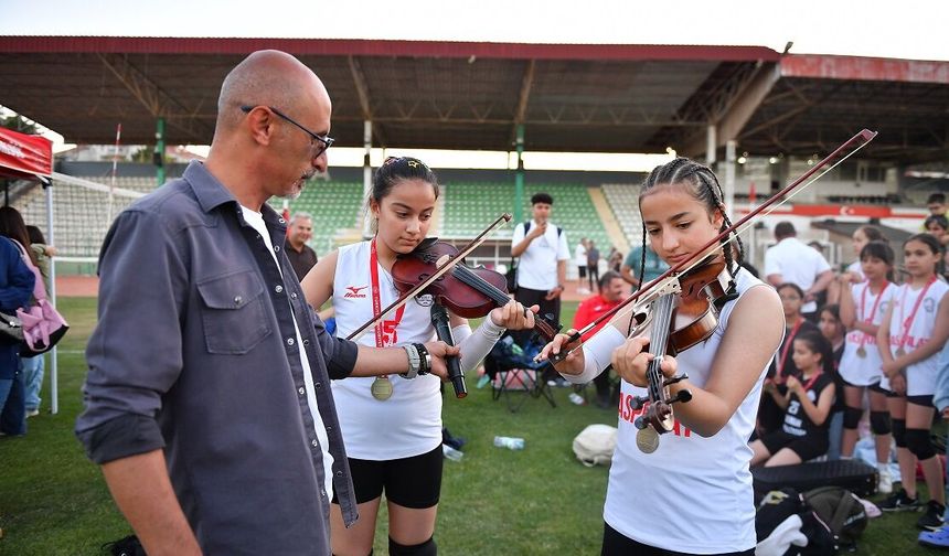 Kızıközüspor'dan Unutulmaz Kutlama