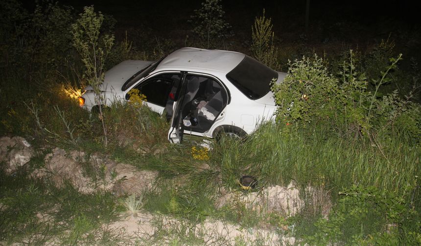 Kontrolden Çıkan Araç Şarampole Düştü