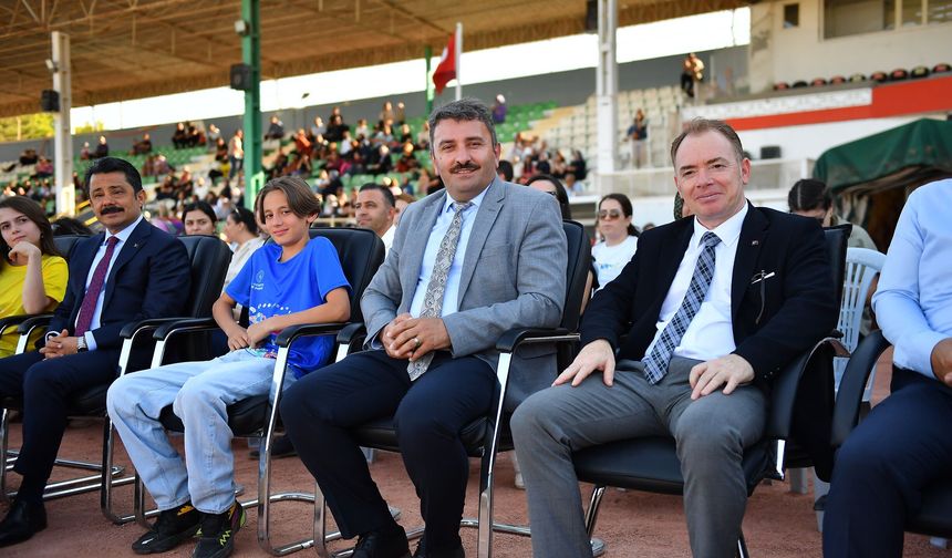 Spor İl Müdürü Çakmakçı: “Çocuklarımızı sahalarla buluşturmaya devam edeceğiz”