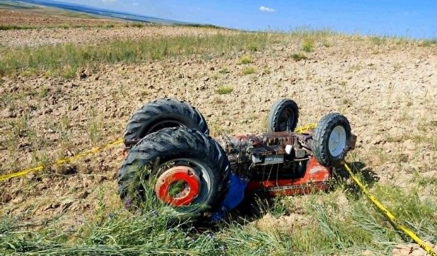 Tarla Sürerken Traktörün Altında Kaldı: 1 Ölü