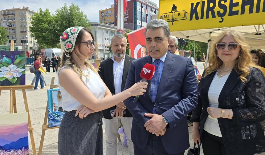 Kırşehir, Cacabey Meydan’ındaki bu sergiyi konuşuyor!