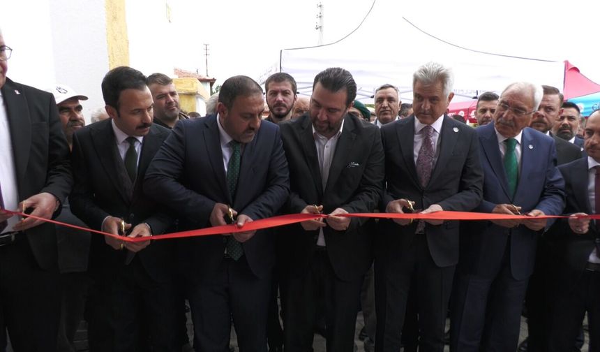 Çiçekdağı’nda Abdülhamid Camii İbadete Açıldı