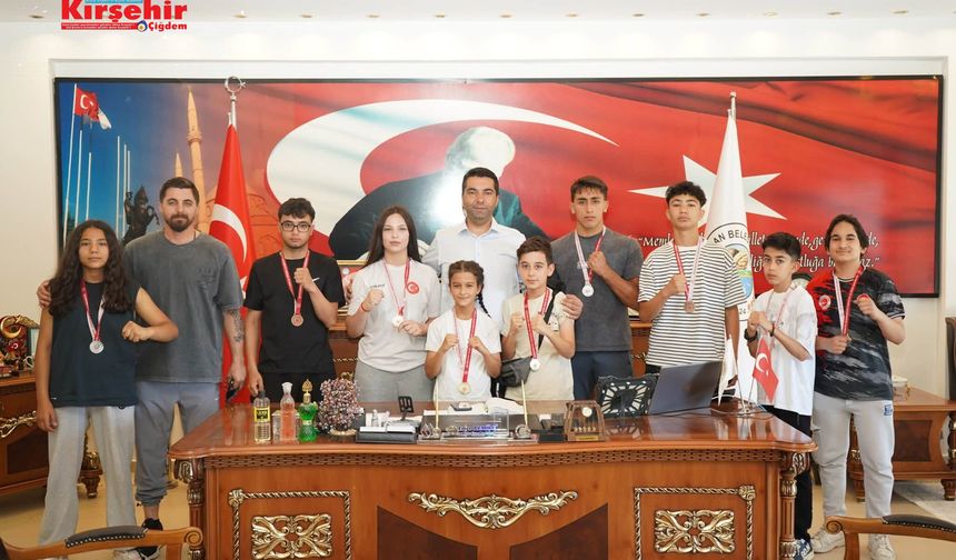 10 Sporcuyla gittiler, 10 madalyayla döndüler
