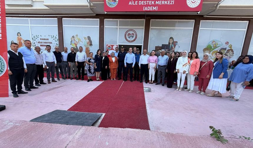 Kaman ADEM Kursiyerlerinin El Emeği Ürünleri Sergilendi