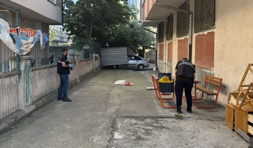 3. Kattan Düşen Çocuk Ölüm Kalım Savaşında