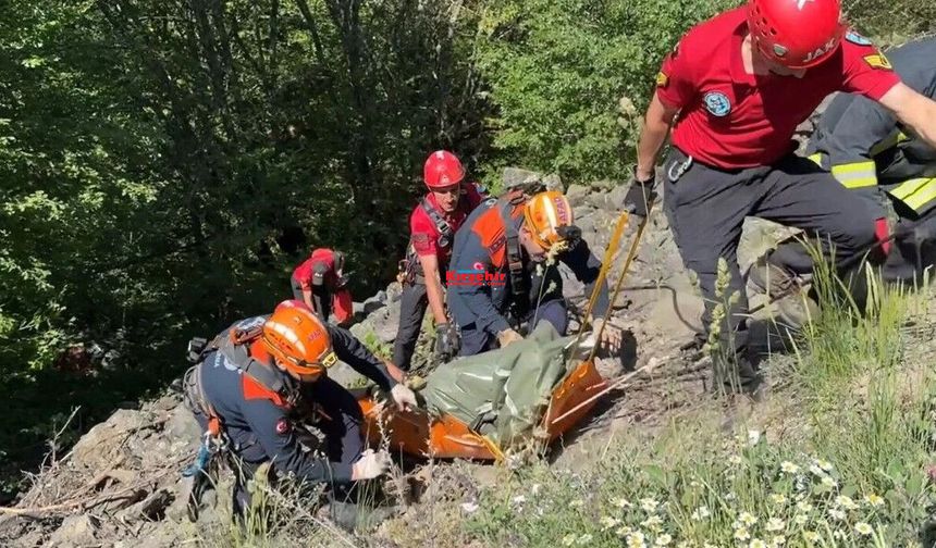 75 Metre Derinlikte Bulunan Araçtan Acı Haber: 2 Ölü