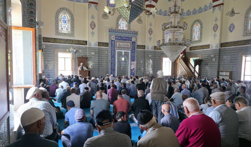 Akpınar’da 15 Temmuz Şehitleri için Mevlid-i Şerif okutuldu