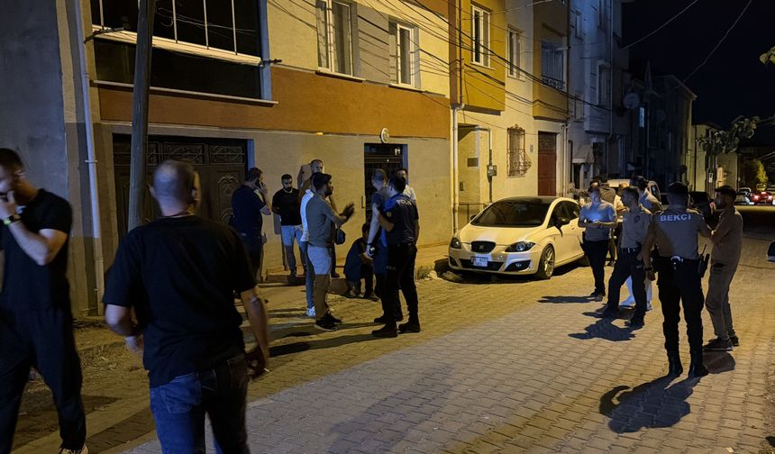 Polis Başından Yaralandı, Sokak Karıştı: 11 Yaralı