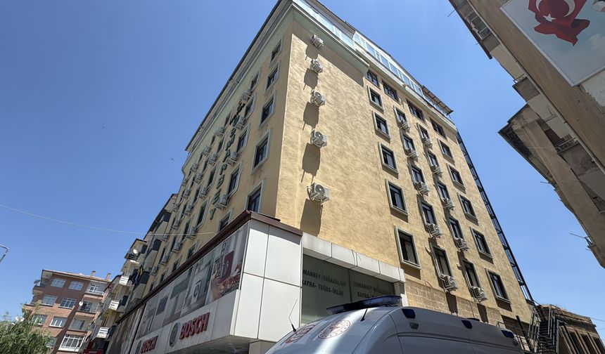 53 Yaşındaki Adam Otel Odasında Ölü Bulundu!