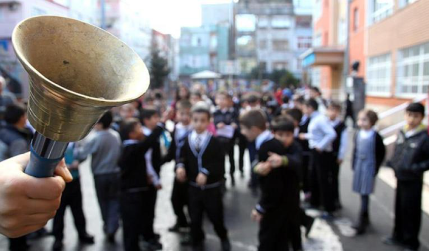 Kırşehir’de öğrenciler için tatilin sonu göründü! İlk ders zili ne zaman çalacak?