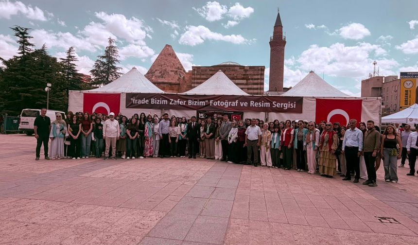 Kırşehir'de 15 Temmuz ruhu fotoğraf sergisinde yaşatıldı
