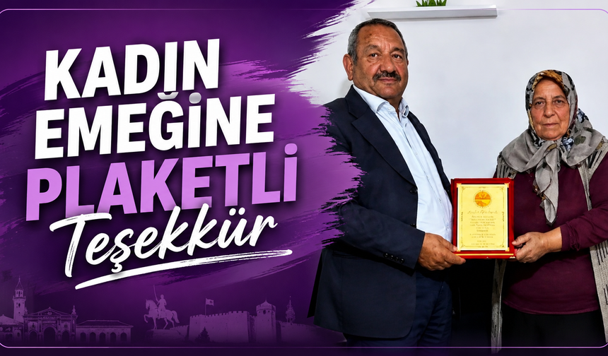 Kırşehir’de 56 Yıllık Eşine Plaket Verdi