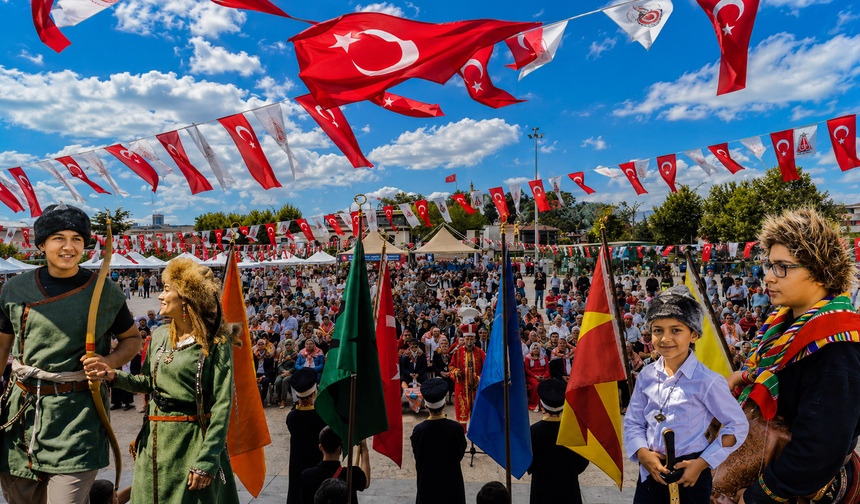 Karacakurt Türkmen Toyu Büyük Bir Görkemle Başladı