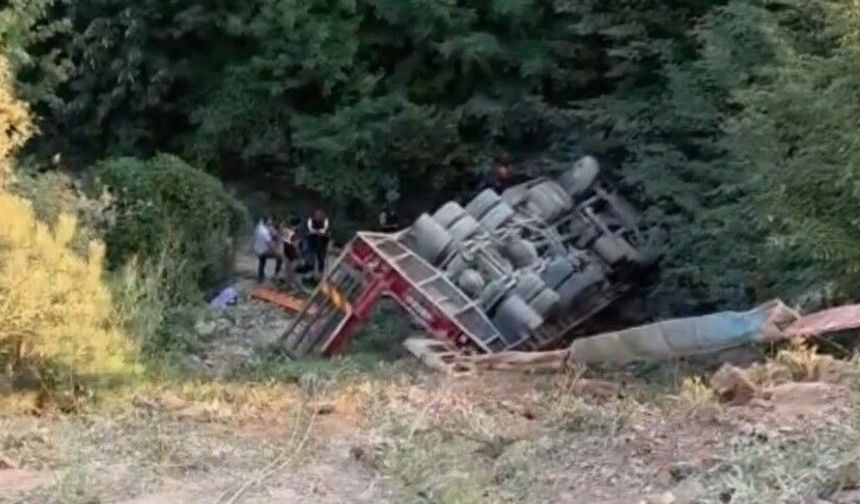 Kaza Yeri Kan Dondurdu! 67 Yaşındaki Sürücü Öldü