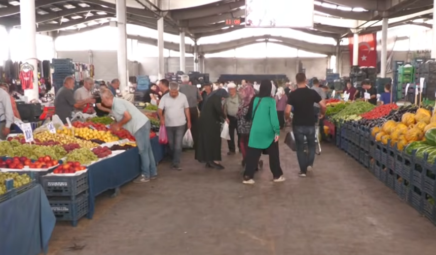 Kırşehir’de Yaz Meyveleri Tezgâhlarda: En Çok Hangisi Tüketiliyor?