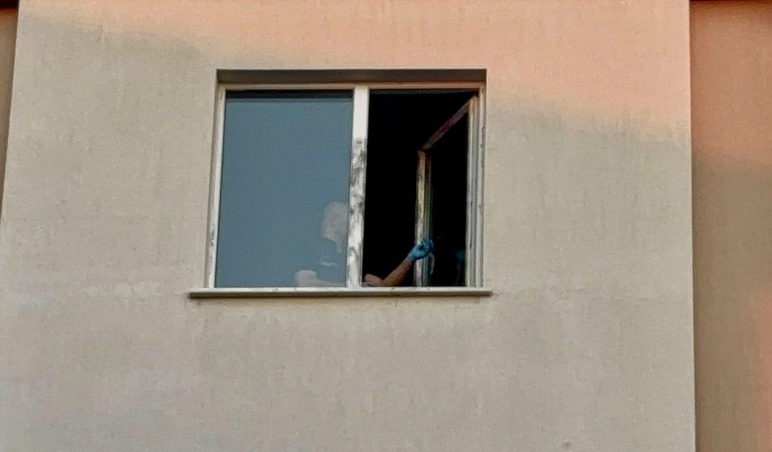 18 Yaşındaki Genç Kız 5. Kattan Düştü
