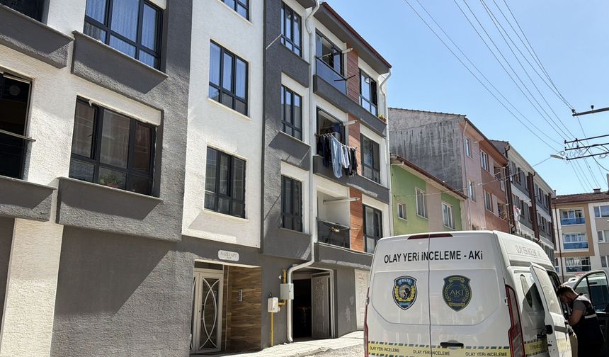 Yürek Yakan Olay! 5 Yaşındaki Çocuk 3'üncü Kattan Düştü