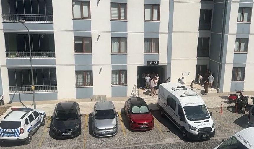 Başlarından vurulmuş halde bulundular!