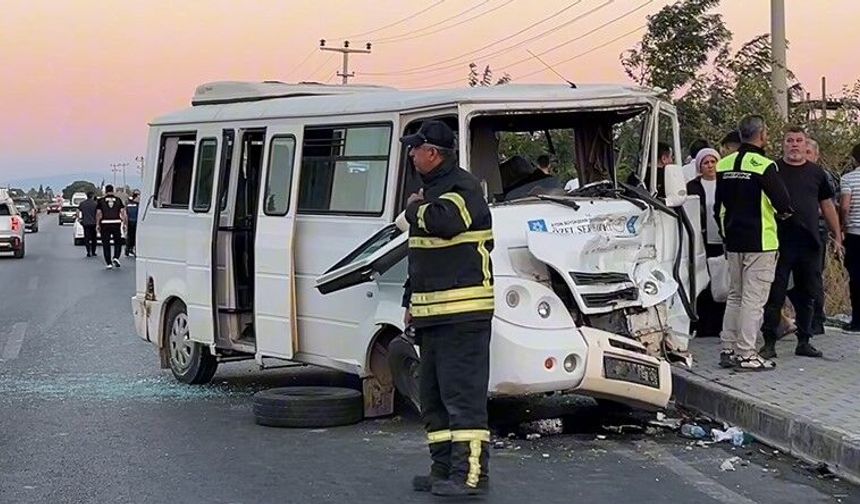 Beton Mikseri Karşı Şeride Geçti! 3 Araç Birbirine Girdi: 1 Ölü, 8 Yaralı