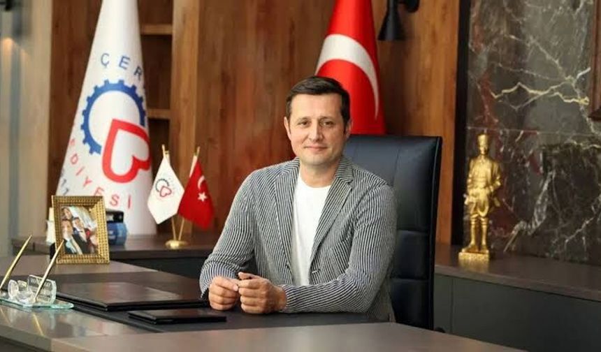Vahap Akay kimdir, nereli? Vahap Akay hangi partiye katıldı?