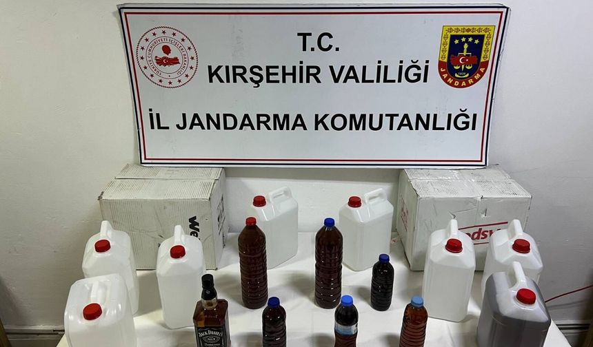 Kırşehir’de kaçak alkol operasyonu: Ev yapımı rakı ve viski ele geçirildi