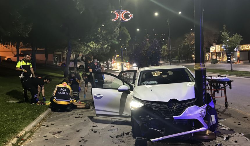 Geceyi Kabusa Çeviren Kaza! 3 Kişi Yaralandı