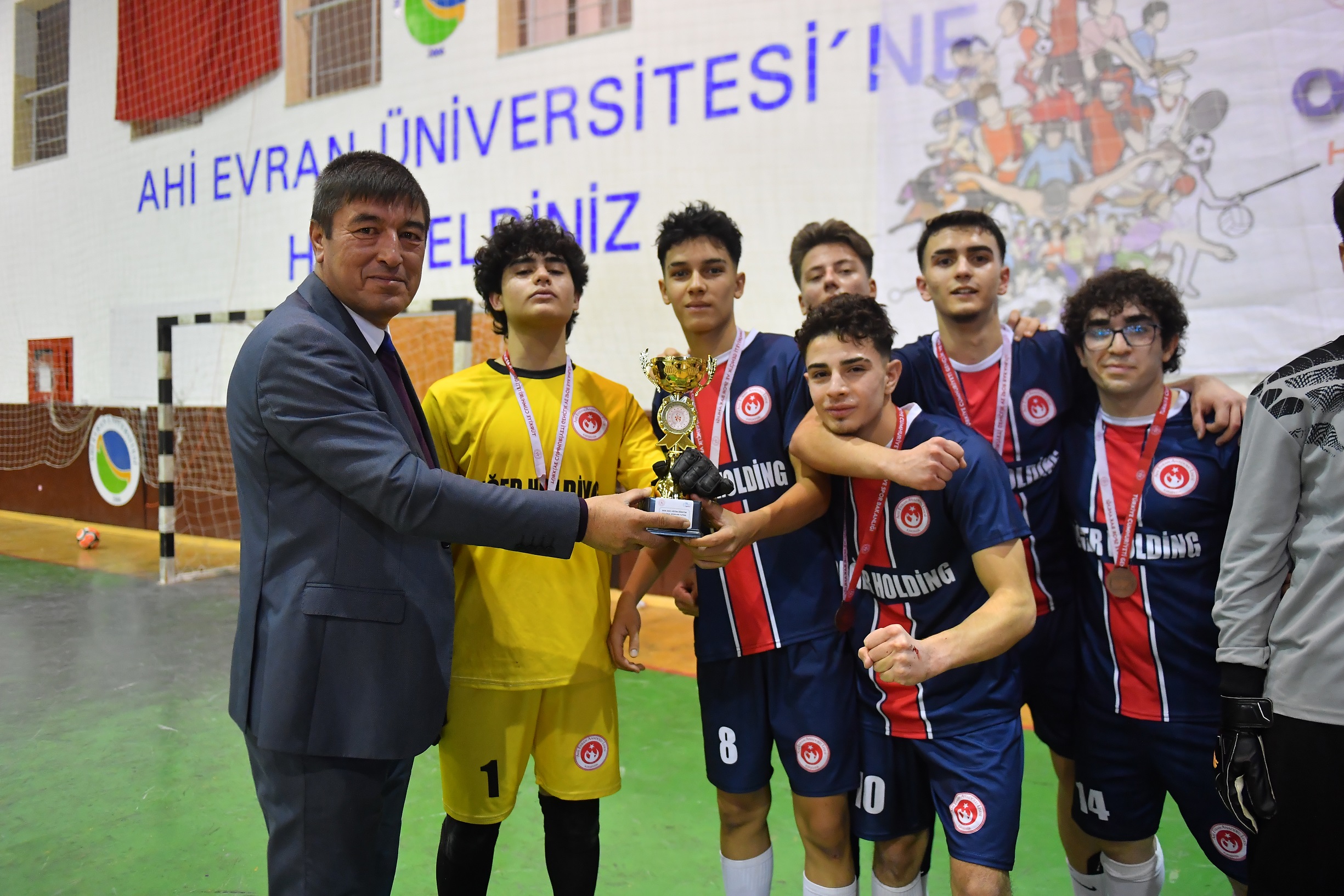 Ahi Evran Anadolu, Futsalda 3’Üncü Oldu (2)