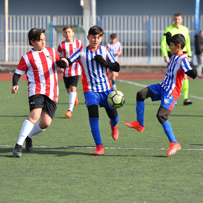 Minik Kramponlar U14’E Harika Başladı 6 1 (1)