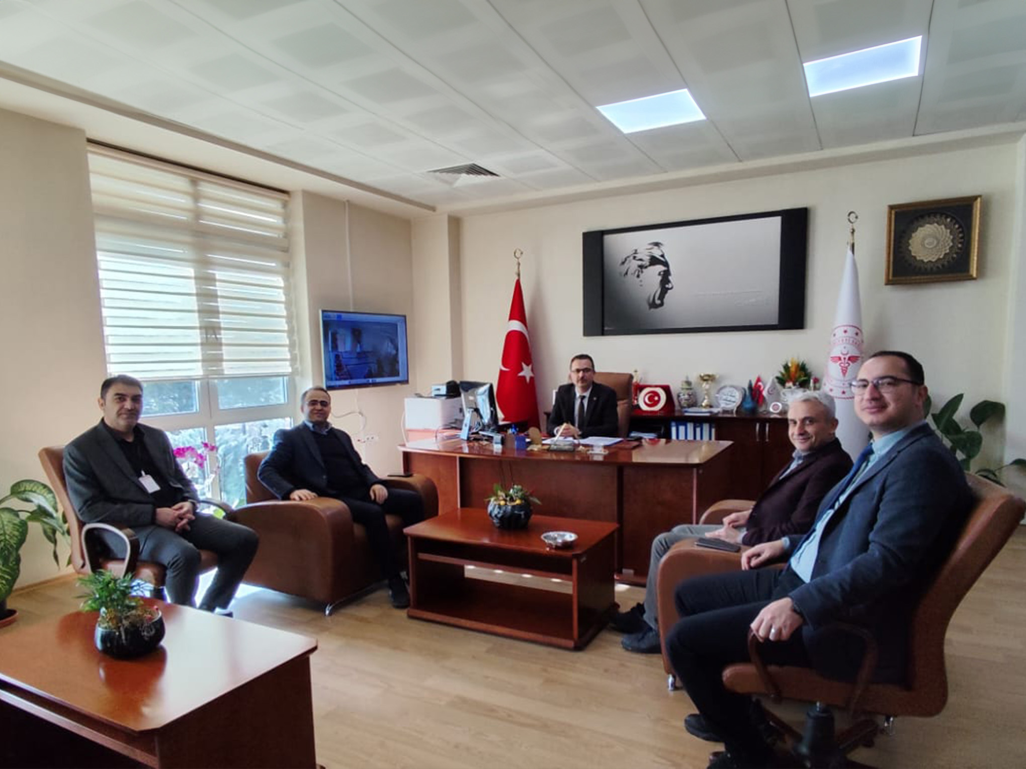 Hastane ’De Sağlık Çalışanları Ile Bir Araya Geldi!