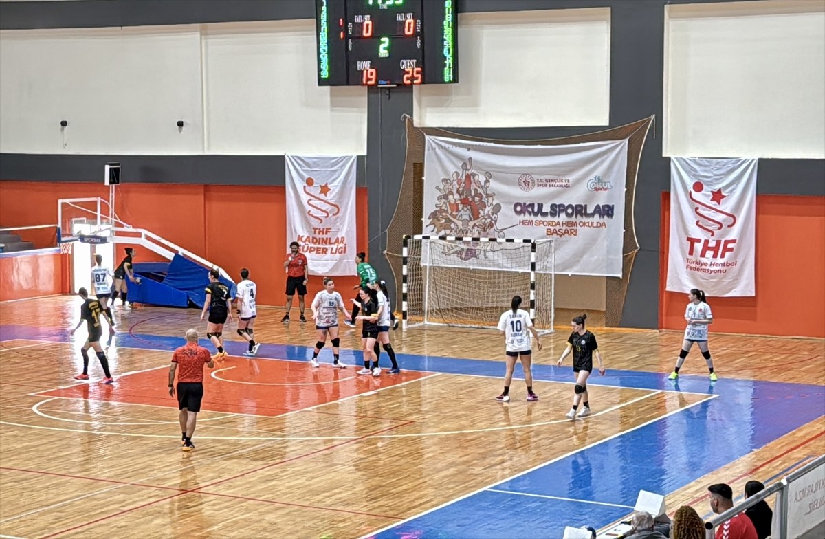 Hentbolda Bursa’ya Boyun Eğdik 27 30 (2)