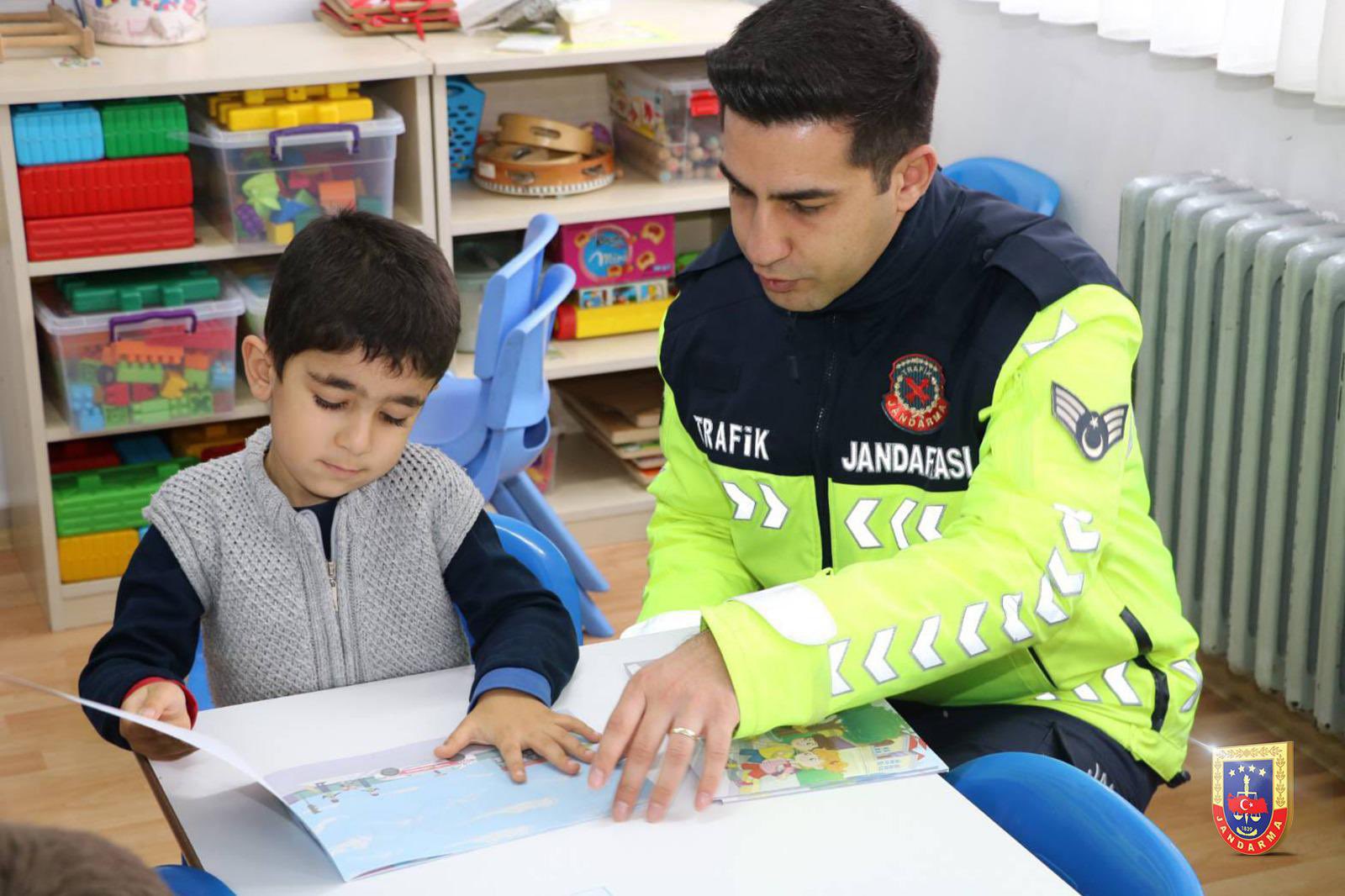 Jandarma Ekipleri Güvenli Yarınlar Için Sahada4