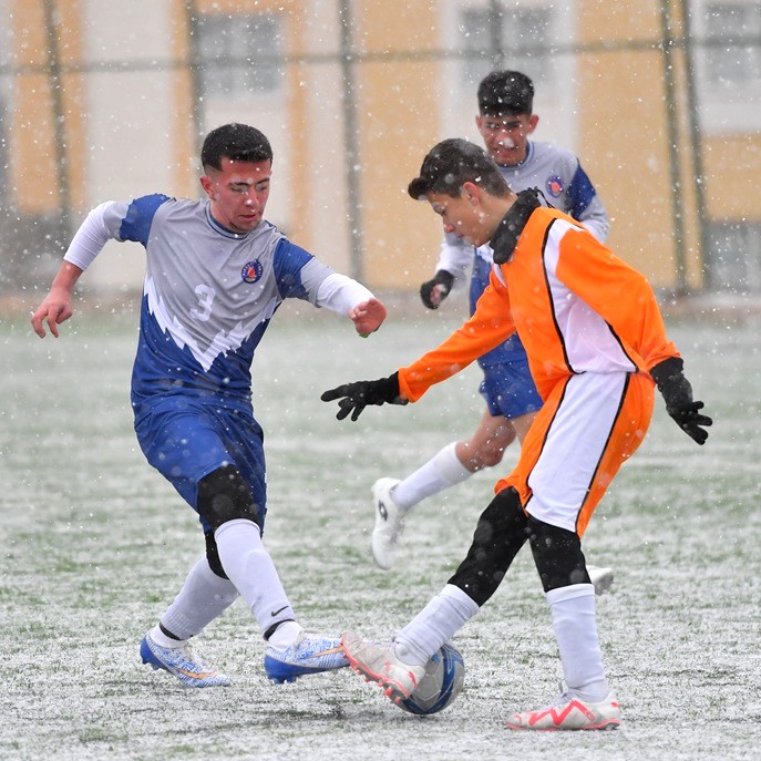 Kırşehir Lisesi Galibiyetle Tanıştı 3 (2)